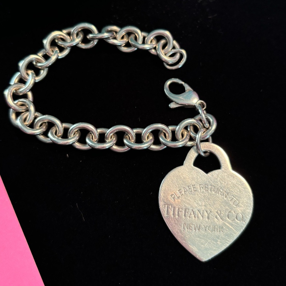 Tiffany & Co - Picture 8 of 8
